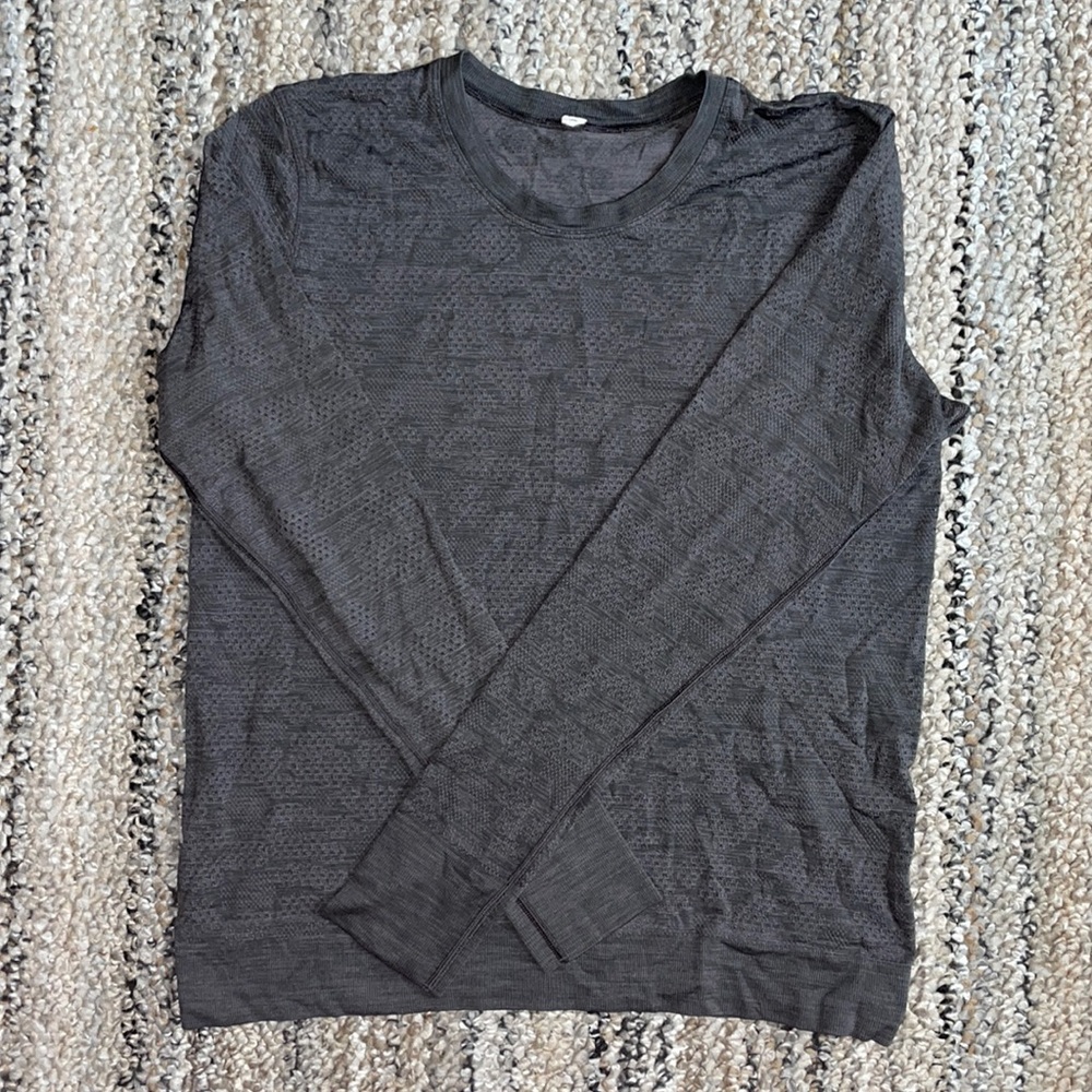Lululemon Swiftly Tech Long-sleeve - 10 - Grey Cheetah